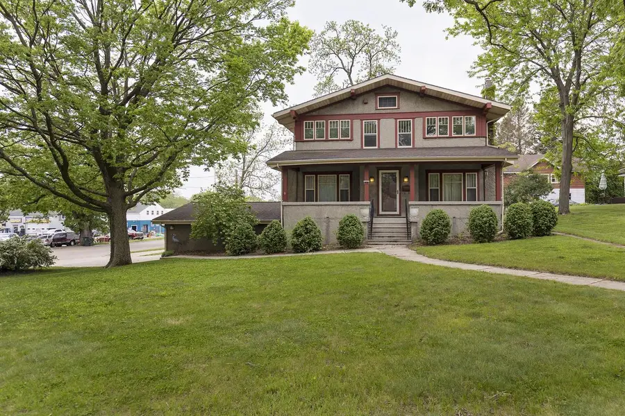 916 Whitewater AVENUE, Fort Atkinson, WI 53538 - #3
