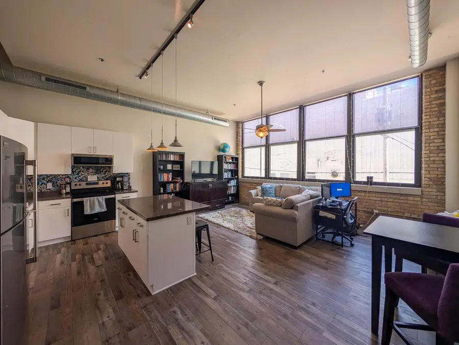 1924 Hubbard STREET #216, Milwaukee, WI 53212 - #2