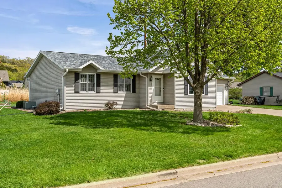3003 Pleasant DRIVE, Holmen, WI 54636 - #2