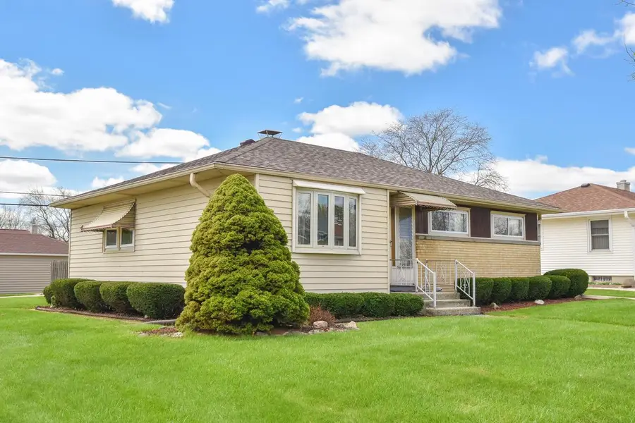 3877 Van Eimeren AVENUE, Cudahy, WI 53110 - #2