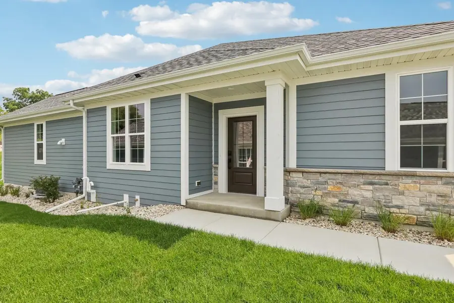 2119 Bluestem DRIVE #0201, Waukesha, WI 53188 - #3