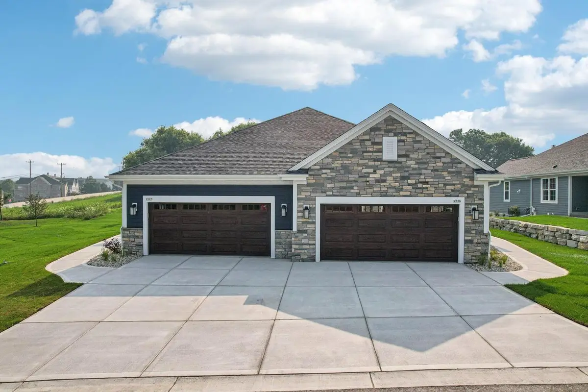 2127 Bluestem DRIVE #0101, Waukesha, WI 53188 - #1