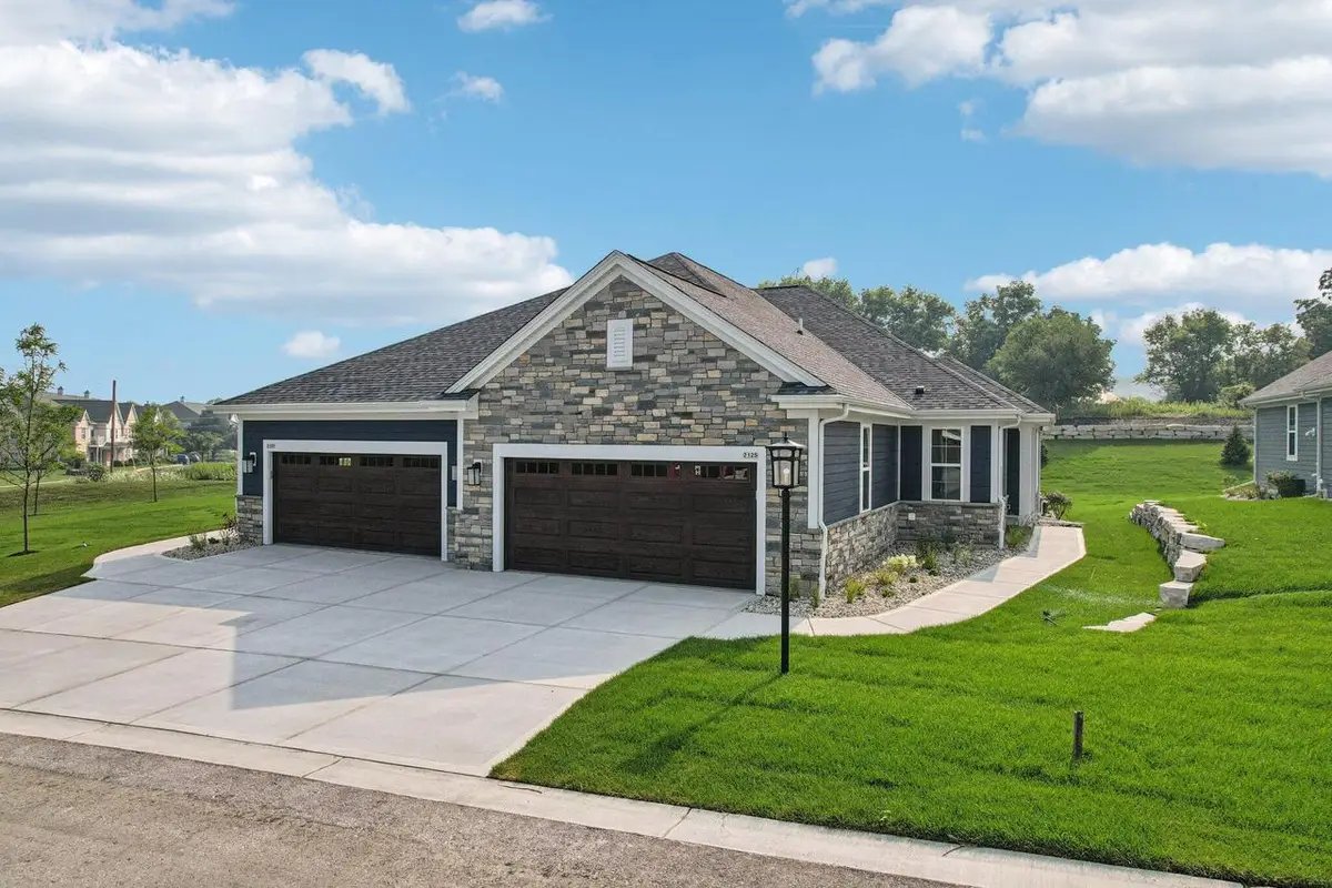 2125 Bluestem DRIVE #0102, Waukesha, WI 53188 - #1