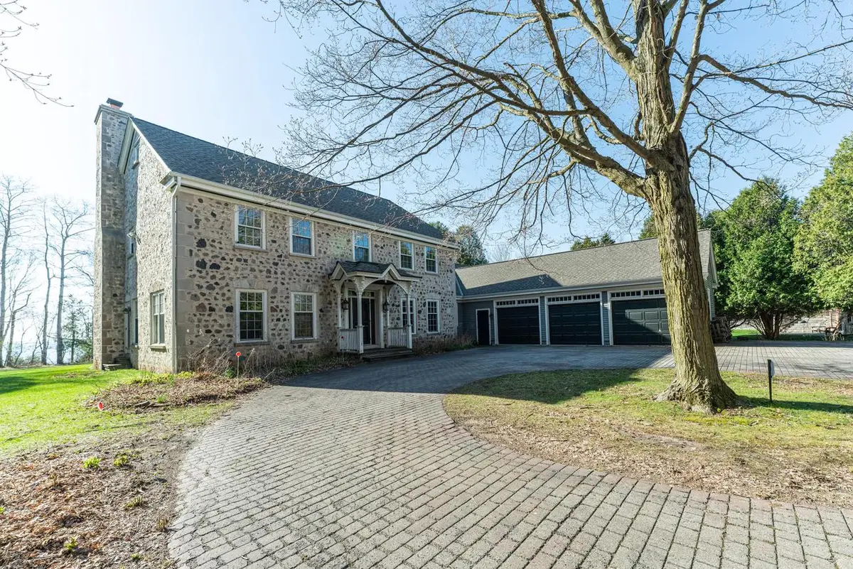 3582 Norport DRIVE, Port Washington, WI 53074 - #1