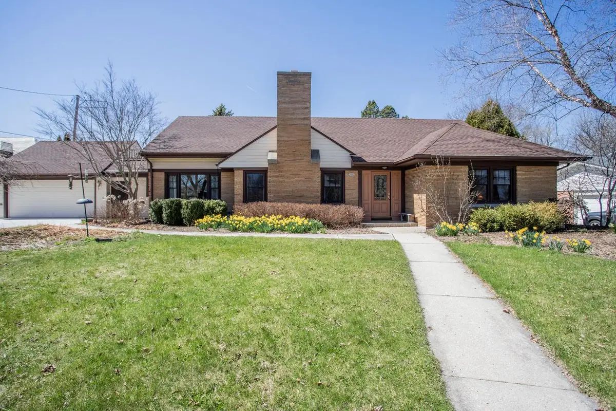 2802 N 6th STREET, Sheboygan, WI 53083 - #1