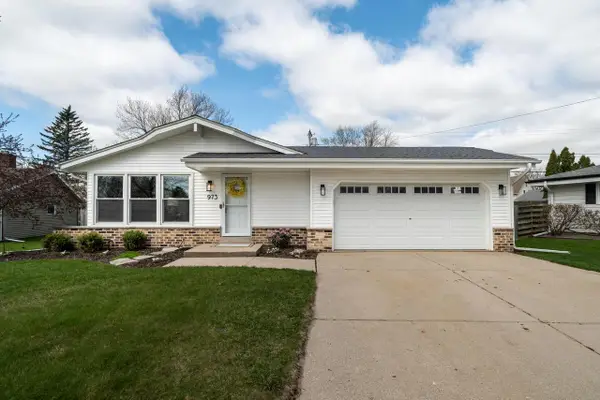 973 13th AVENUE, Grafton, WI 53024