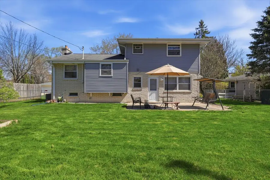 6009 Oriole LANE, Greendale, WI 53129 - #2
