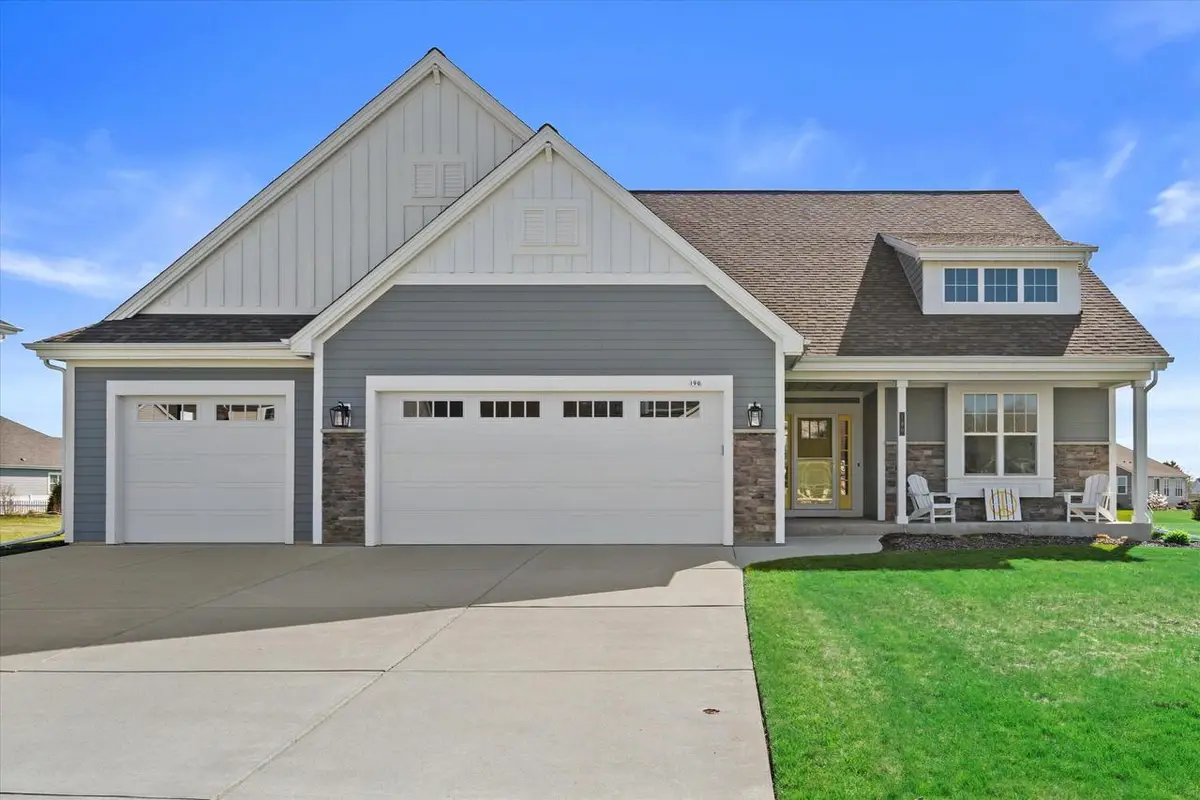 190 Mullberry LANE, Grafton, WI 53024 - #1