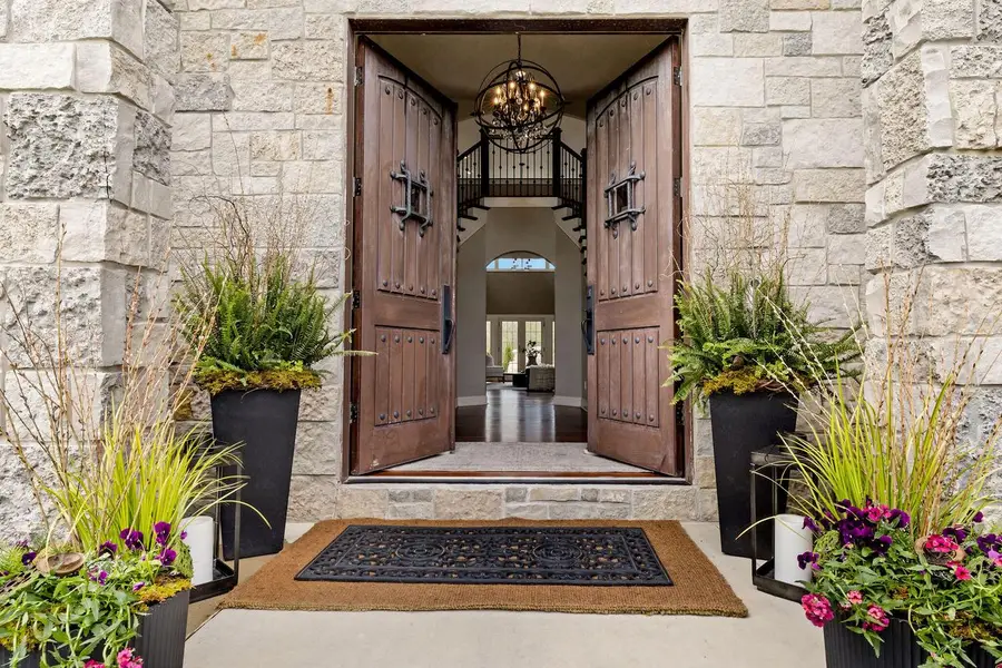 W294N6391 Wallschlager WAY, Hartland, WI 53029 - #3