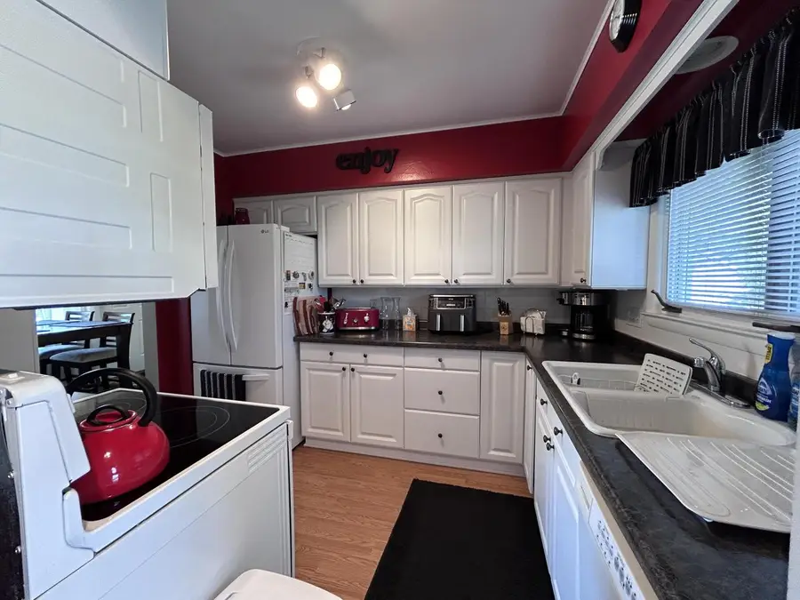 1426 Beverly LANE, West Bend, WI 53090 - #3
