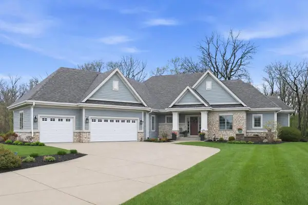 236 Four Winds COURT, Hartland, WI 53029