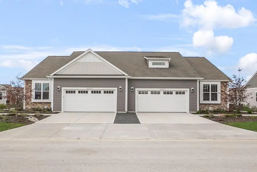 W253N6621 Aspen LANE, Sussex, WI 53089 - #2