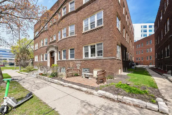2302 Wyoming PLACE #D, Milwaukee, WI 53202