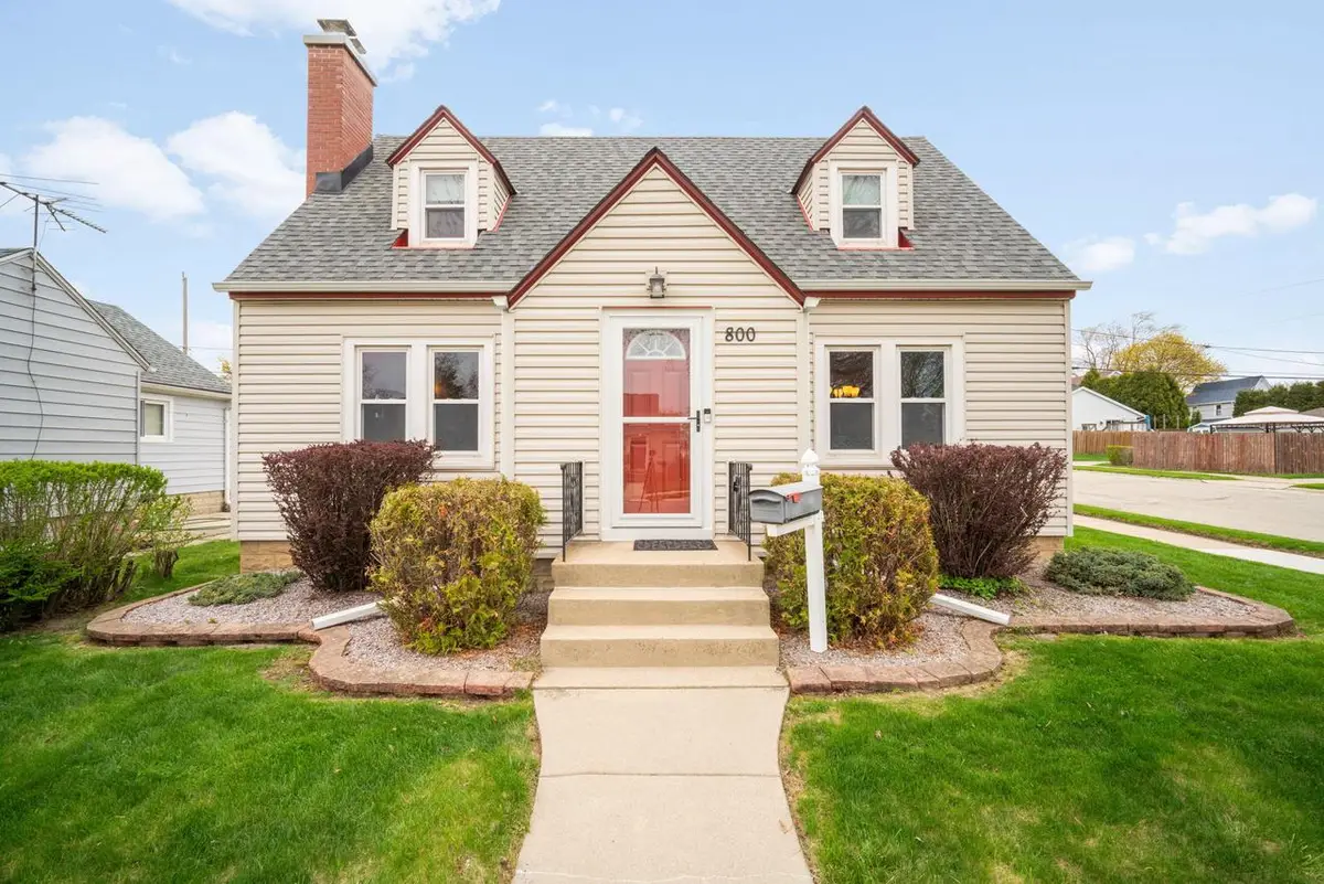 800 Menomonee AVENUE, South Milwaukee, WI 53172 - #1