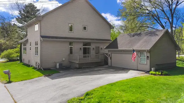 1451 Main STREET, Delafield, WI 53018