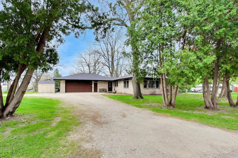 N2496 Main STREET, Darien, WI 53114 - #2