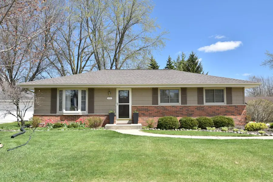 220 Judge DRIVE, Saukville, WI 53080 - #3