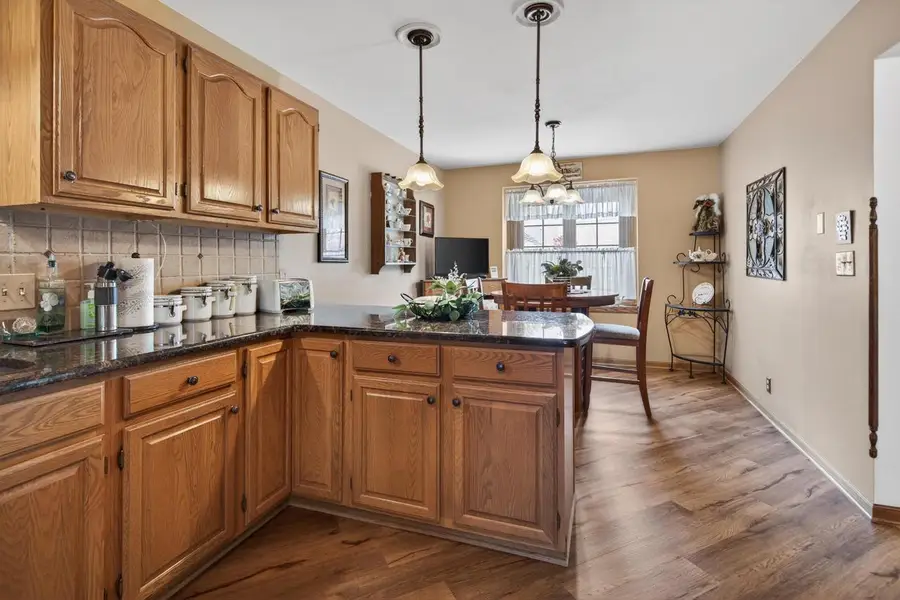 910 St. Andrews Old, Waterford, WI 53185 - #3