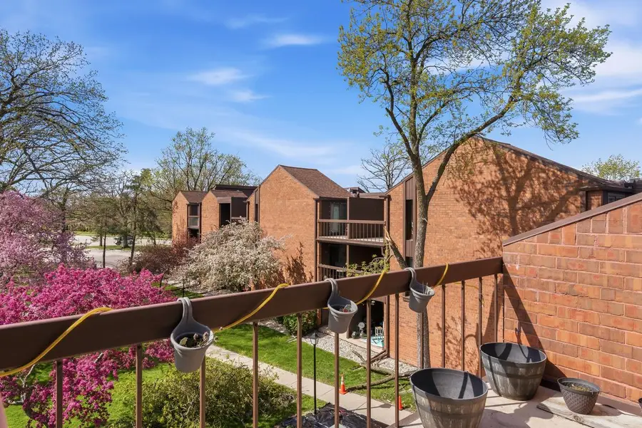 5200 Tuckaway BOULEVARD #300, Greenfield, WI 53221 - #2