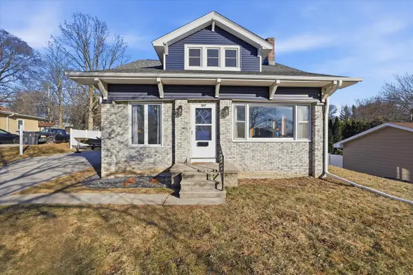 307 Jasper LANE, Waukesha, WI 53188