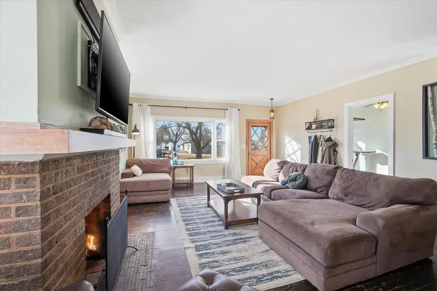 307 Jasper LANE, Waukesha, WI 53188 - #2