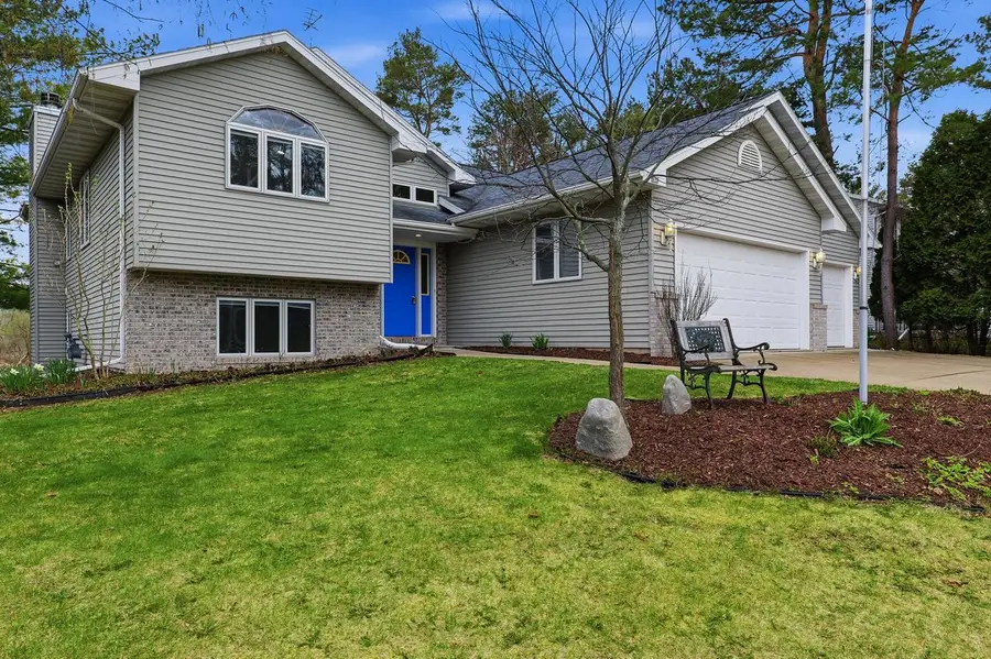 615 Sommer DRIVE, Sheboygan, WI 53081 - #2