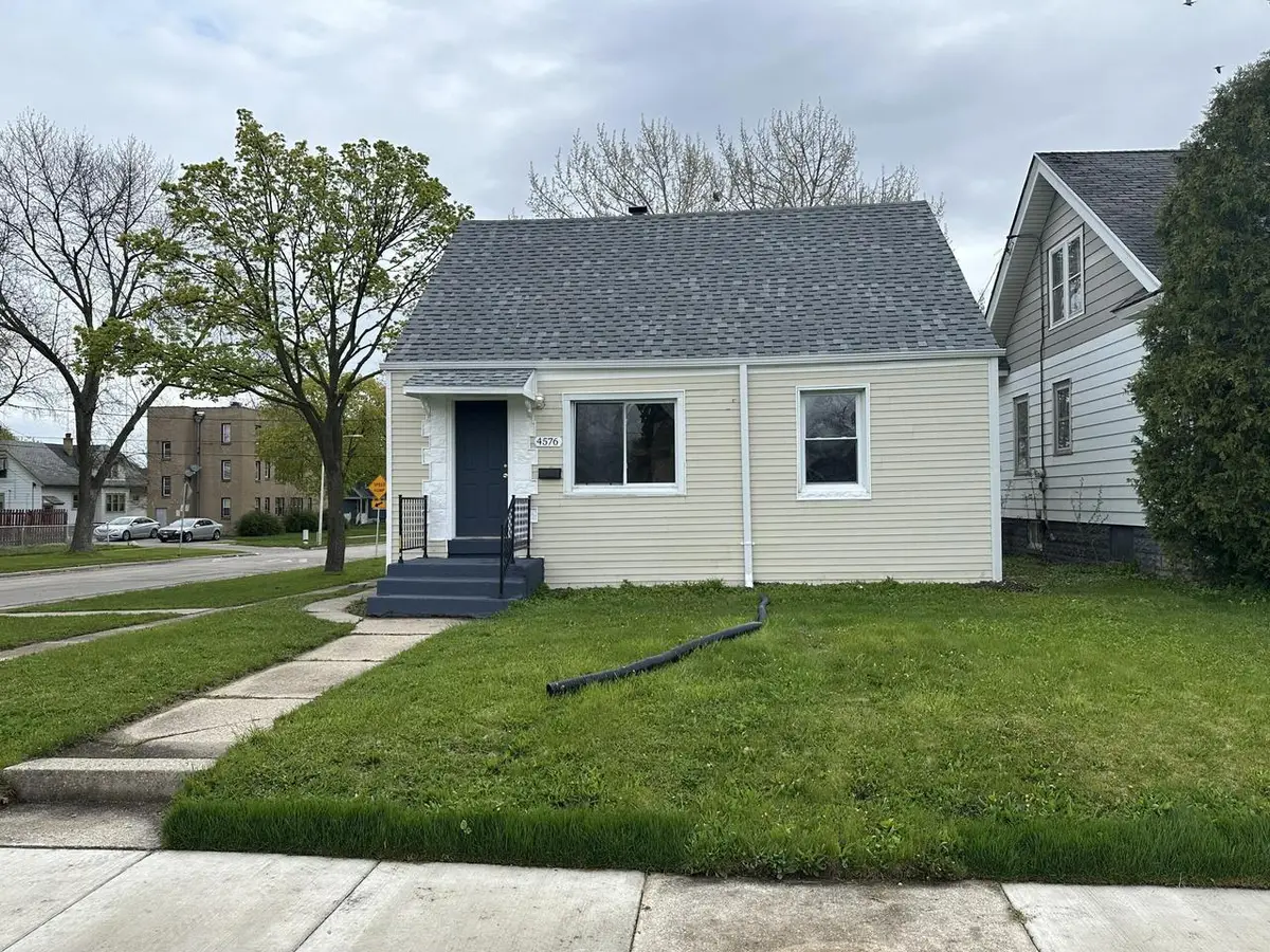 4576 30th STREET, Milwaukee, WI 53209 - #1