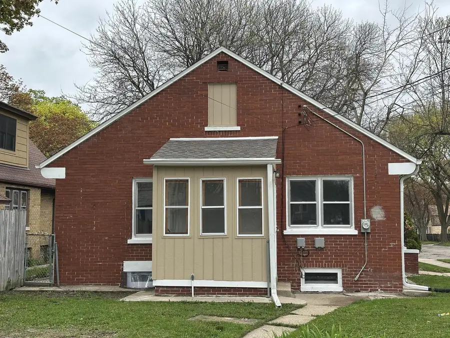 5004 Nash STREET, Milwaukee, WI 53216 - #2
