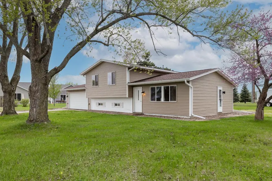 1736 Viking AVENUE, Holmen, WI 54636 - #2