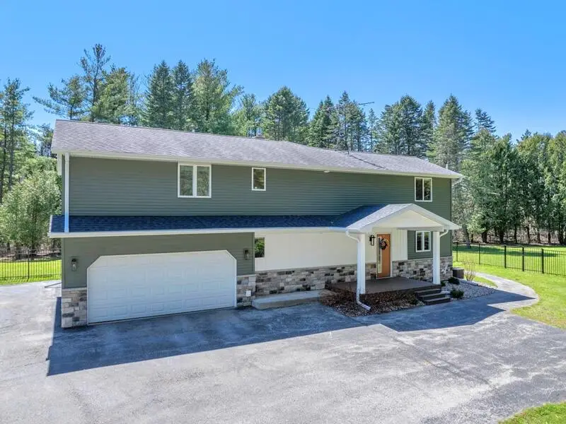 4939 Connemara COURT, Sheboygan, WI 53083 - #1
