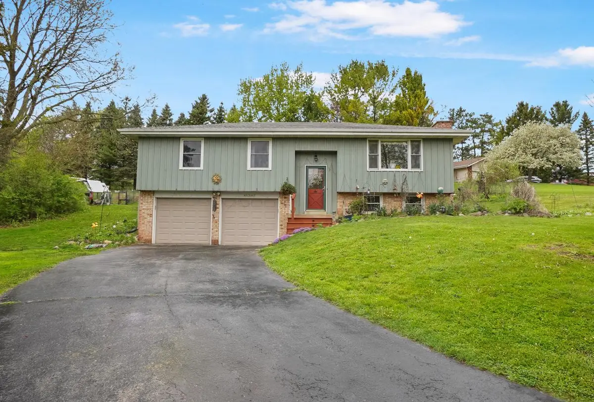W293S3017 Ancestral DRIVE, Waukesha, WI 53188 - #1