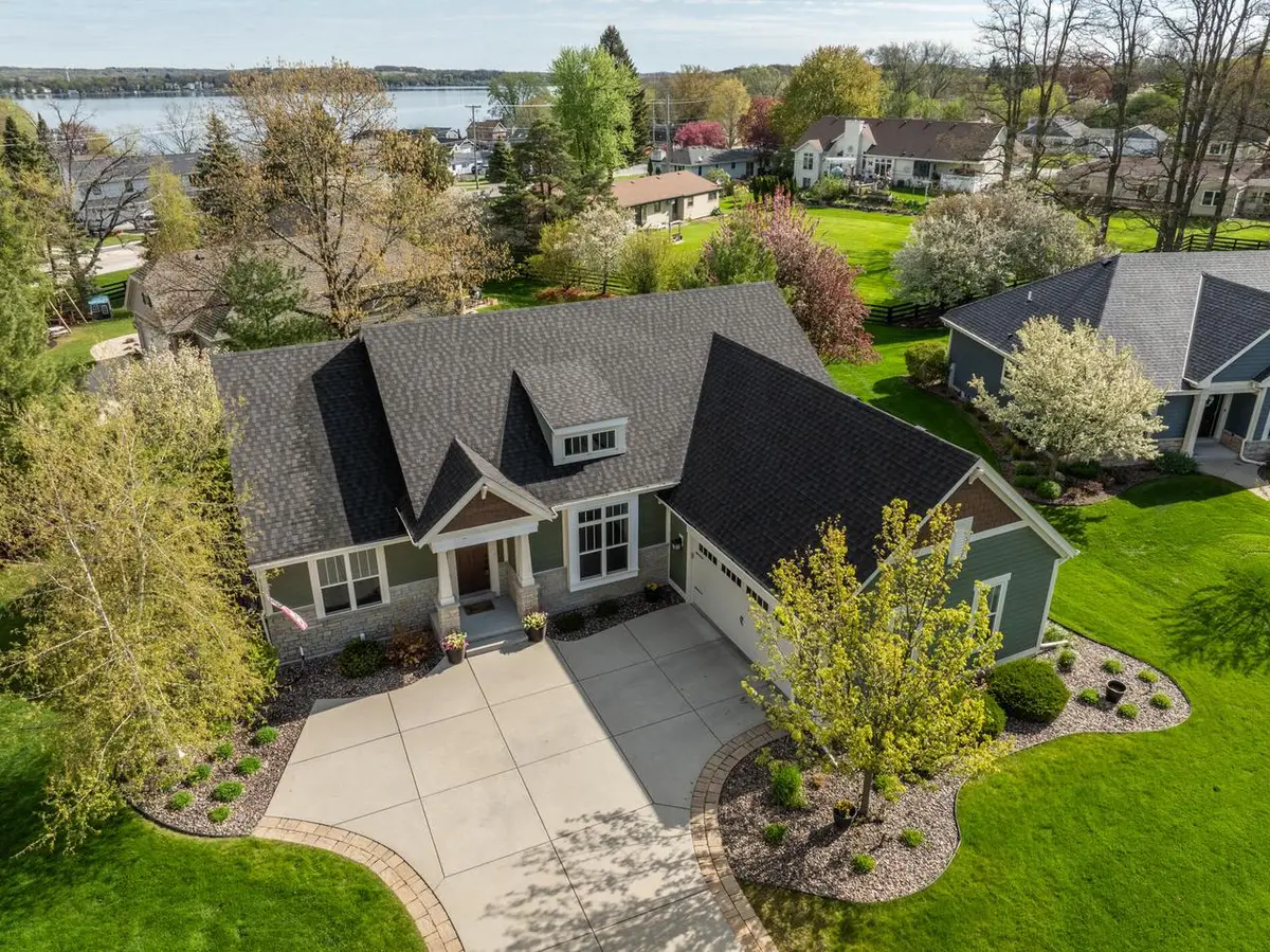 N25W27286 Fairmount COURT, Pewaukee, WI 53072 - #1