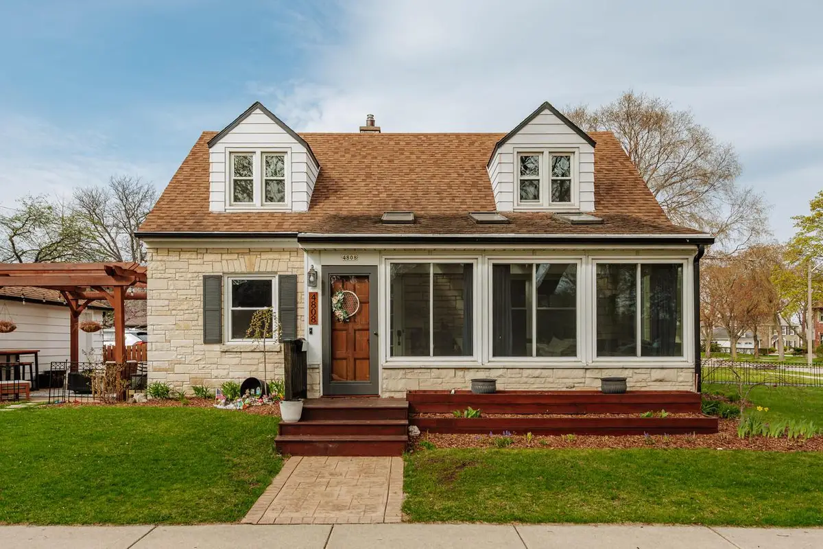 4808 Sunnyside DRIVE, Milwaukee, WI 53208 - #1