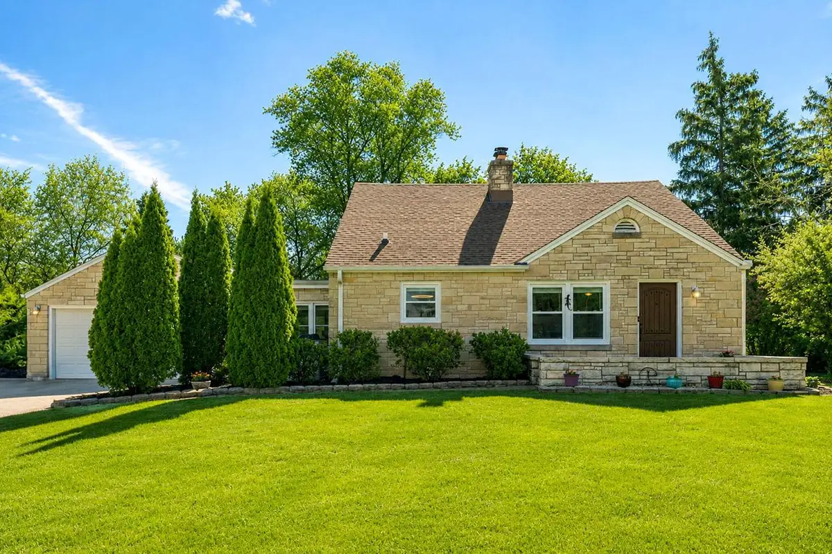 1430 Woodside LANE, Elm Grove, WI 53122 - #1