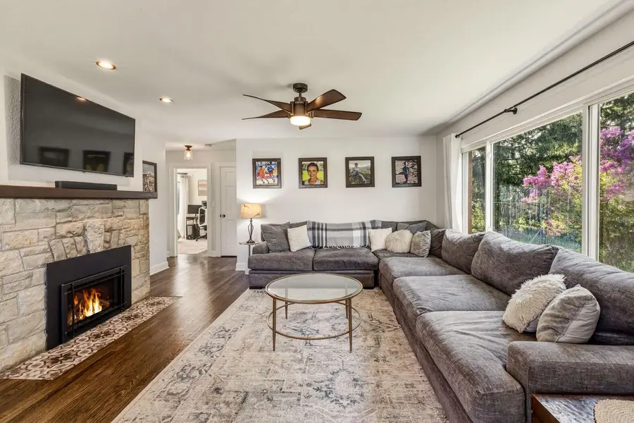 1430 Woodside LANE, Elm Grove, WI 53122 - #3