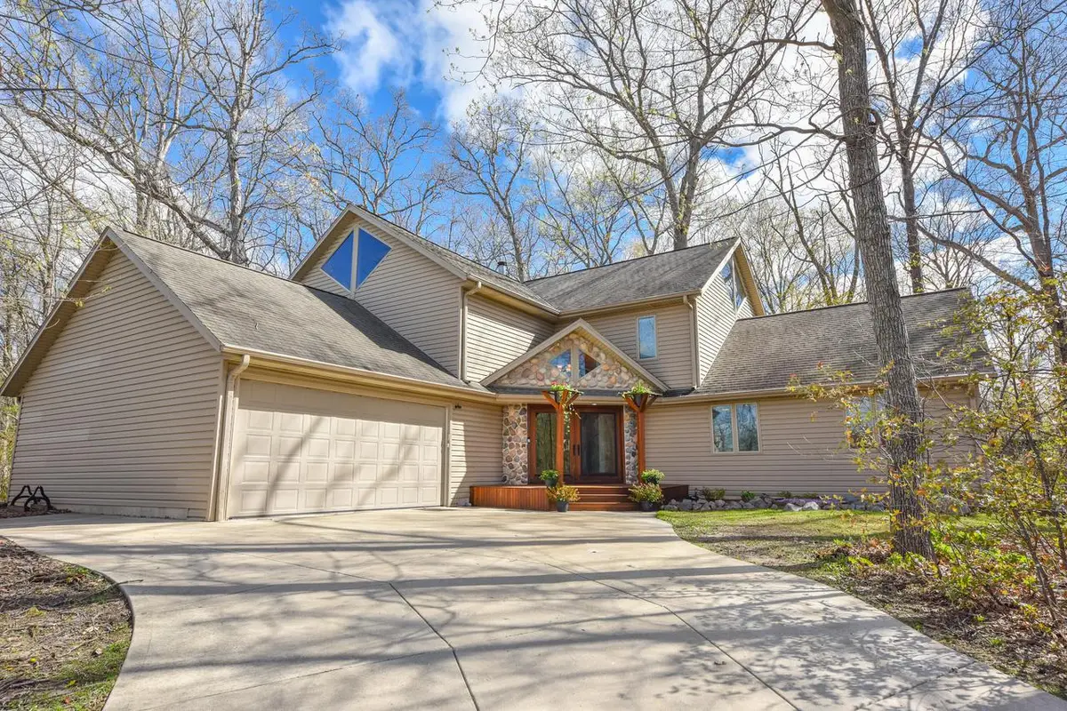 4302 Woodward DRIVE, Franklin, WI 53132 - #1