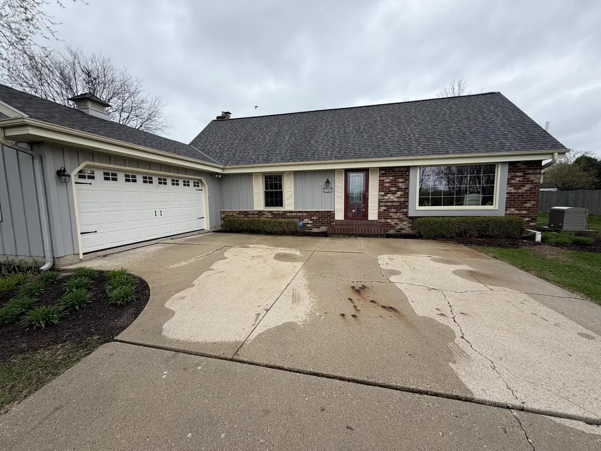 1701 W River Forest DRIVE, Mequon, WI 53092 - #1