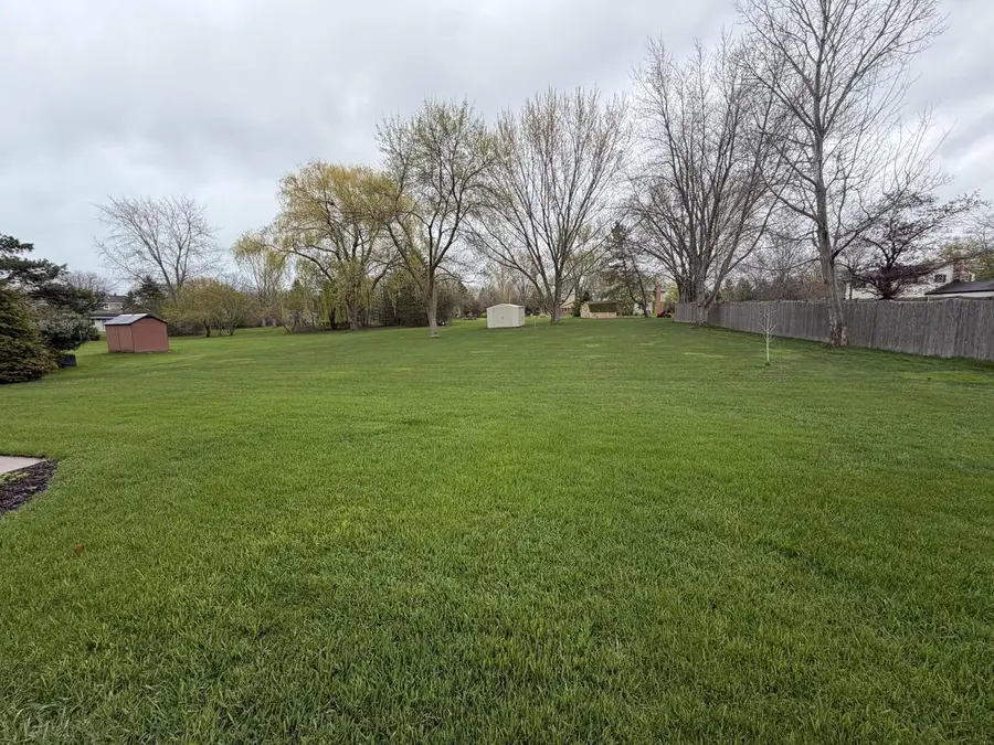 1701 W River Forest DRIVE, Mequon, WI 53092 - #3