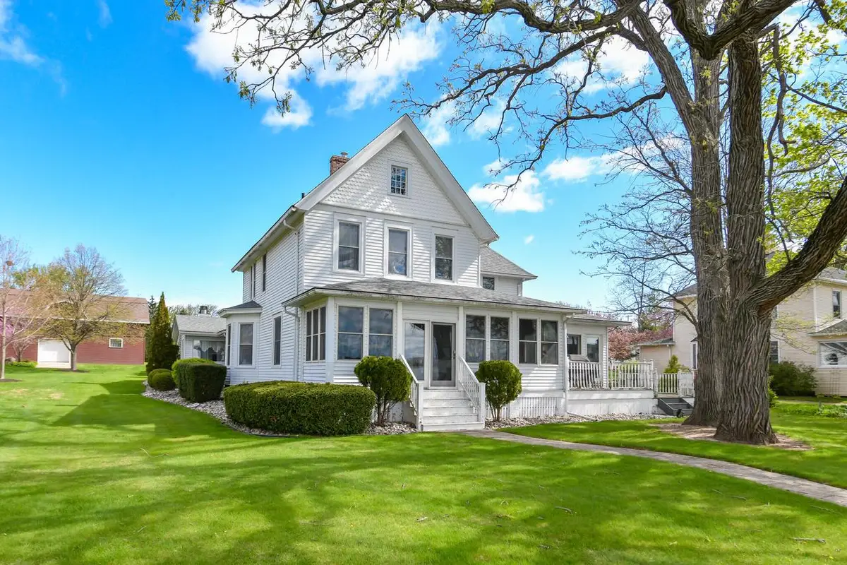 30731 Cedar DRIVE, Burlington, WI 53105 - #1