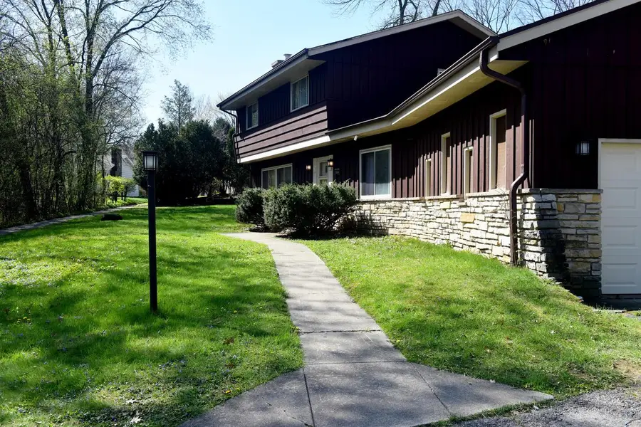5864 Ramona DRIVE, Greendale, WI 53129 - #3