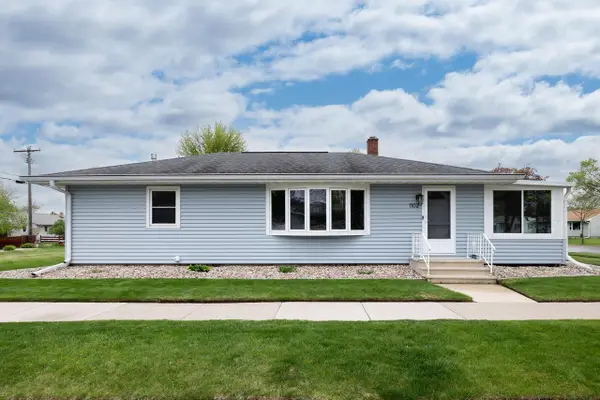 1102 Lake STREET, Onalaska, WI 54650
