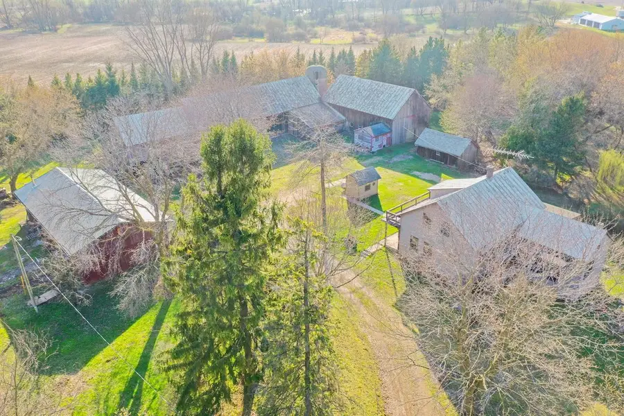 4524 Brunner ROAD, Manitowoc, WI 54220 - #2