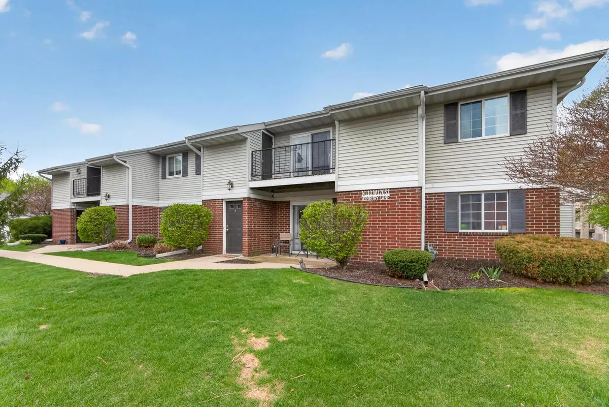N110W17051 Ashbury LANE, Germantown, WI 53022 - #1
