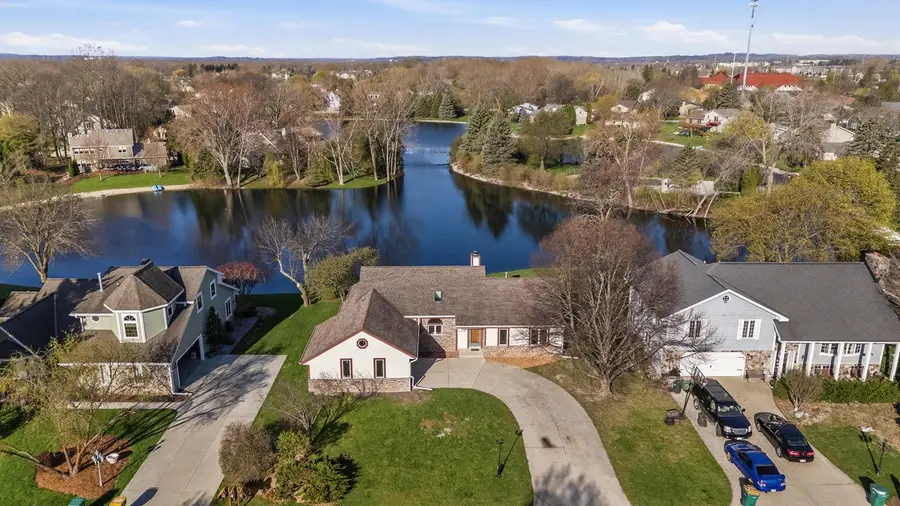 w164n11115 Kings Way, Germantown, WI 53022 - #2