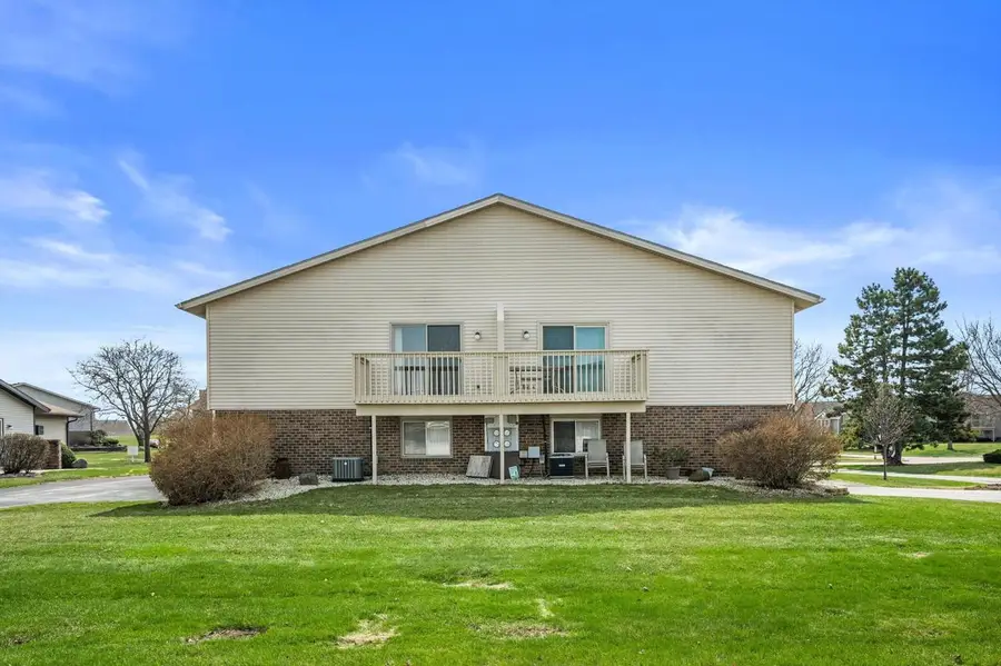 10340 Parkwood DRIVE, Franklin, WI 53132 - #3