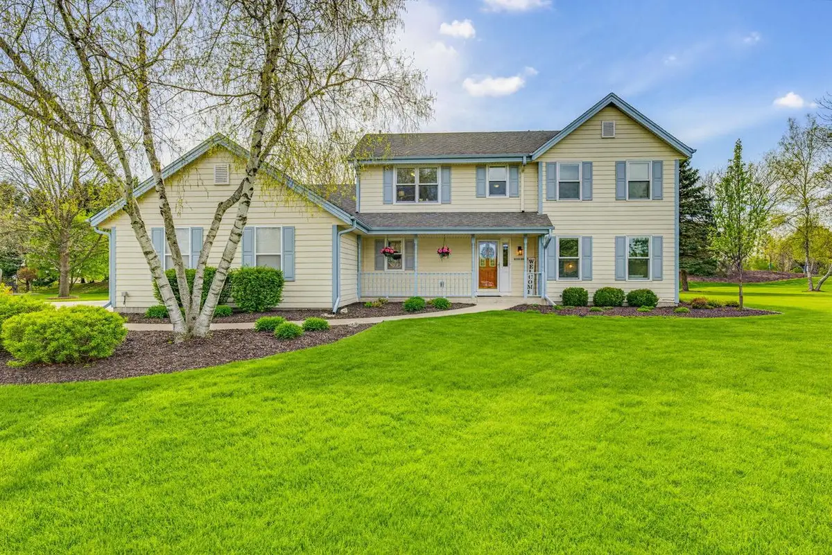 W329N4063 High Hill COURT, Nashotah, WI 53058 - #1