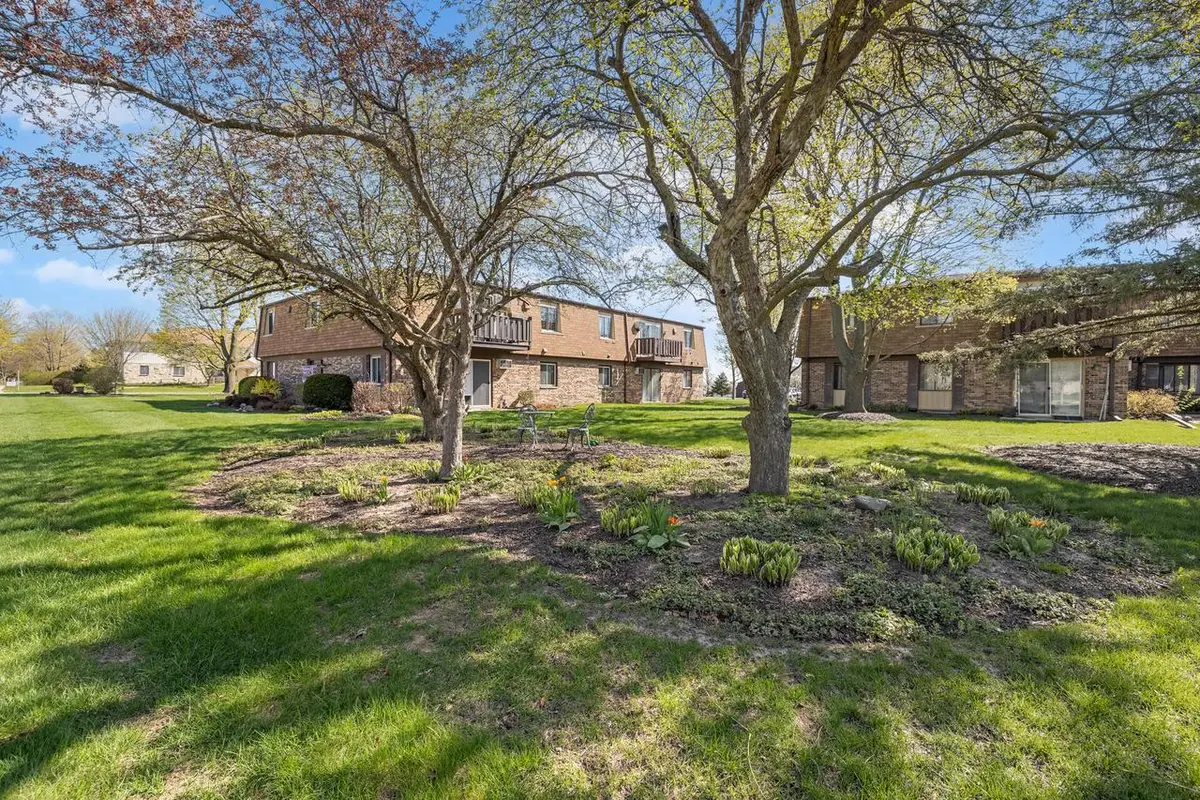 1201 Marcia AVENUE #202, West Bend, WI 53090 - #1