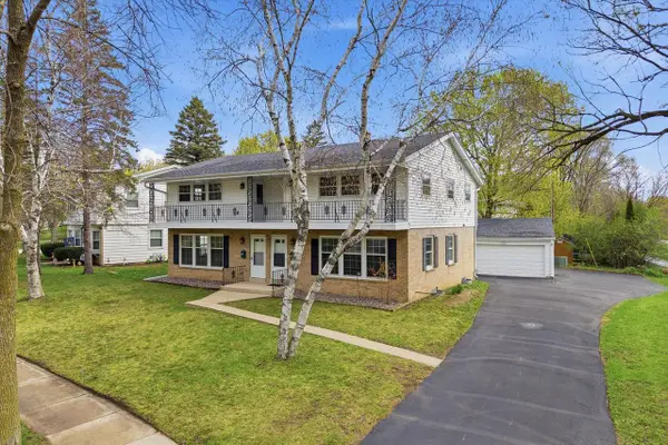 W56N710 Hawthorne AVENUE, Cedarburg, WI 53012
