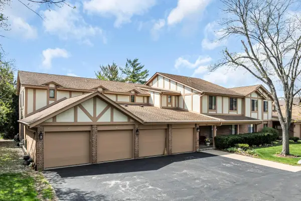 709 Lake Shore DRIVE #4H, Lake Geneva, WI 53147