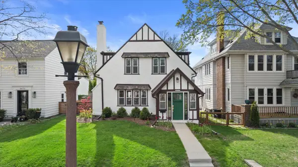 4477 N Murray AVENUE, Shorewood, WI 53211